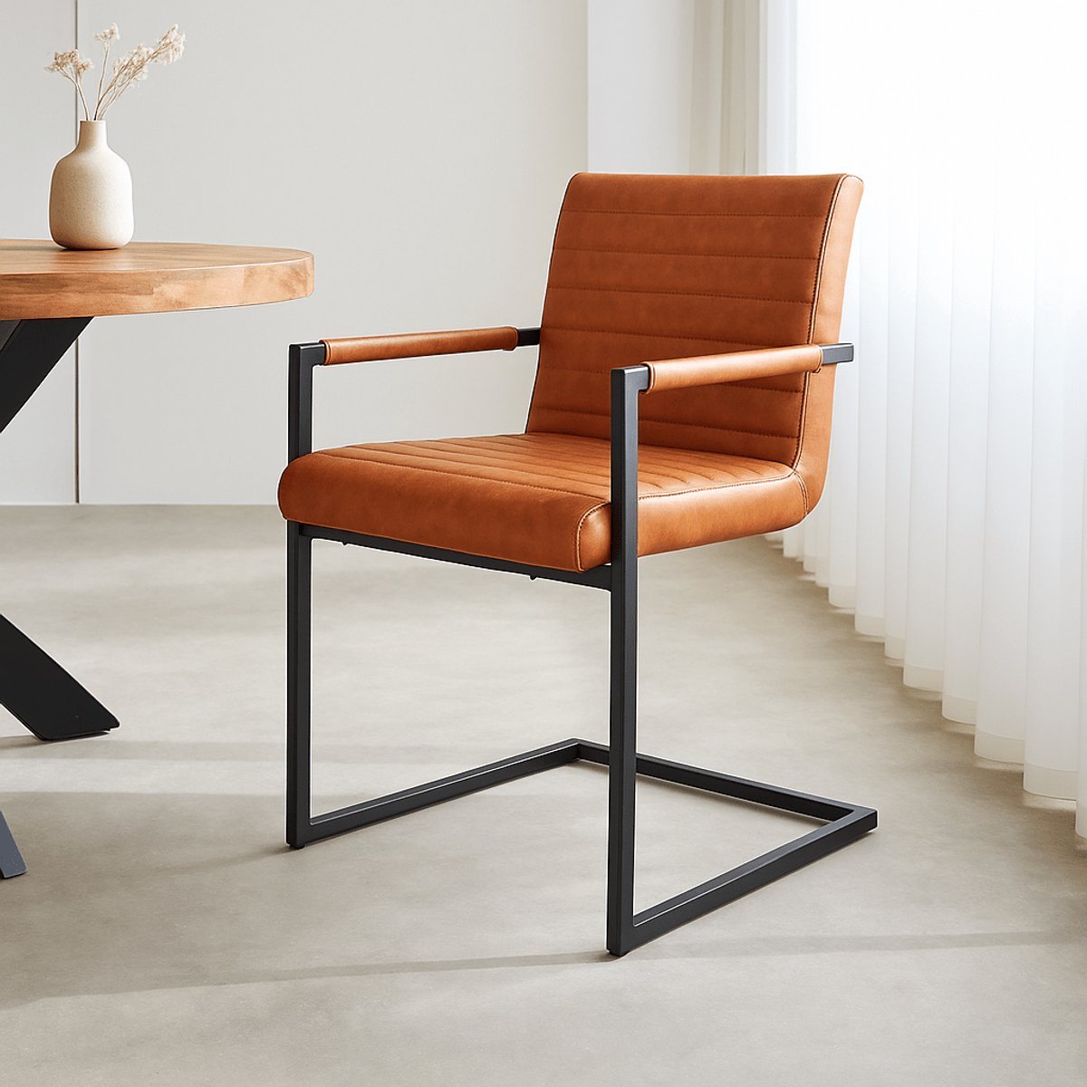 Dimehouse Industriële Eetkamerstoel Cognac Kuba - Kunstleer - Met Armleuningen - Kunstleer - Industrieel