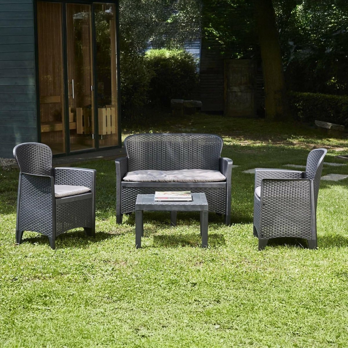 Ostuni Luxe Rattan Tuinset 3-delig met 2 Stoelen, 1 2-zits Bank en Salontafel met Kussens - Weerbestendig Polypropyleen - Antraciet